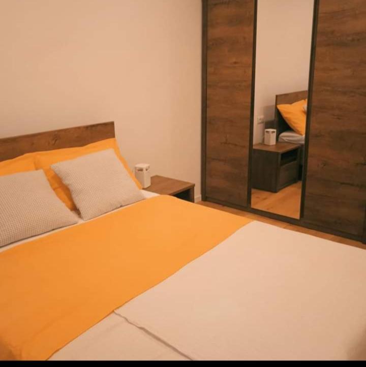 Apartman Paula Макарська Екстер'єр фото