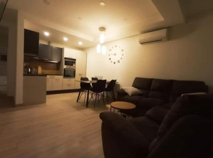 Apartman Paula Макарська Екстер'єр фото
